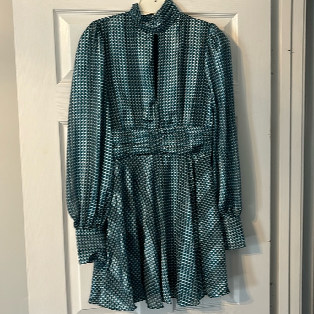 Highland Park long sleeve dress - small new with tag